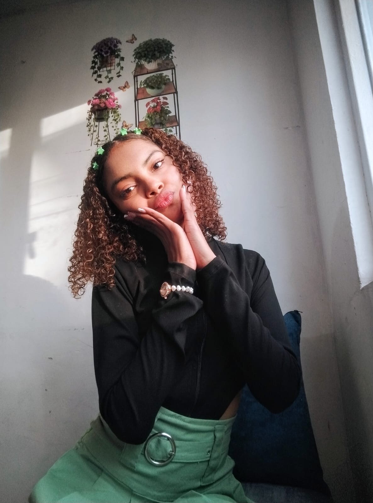 chloe_foster__