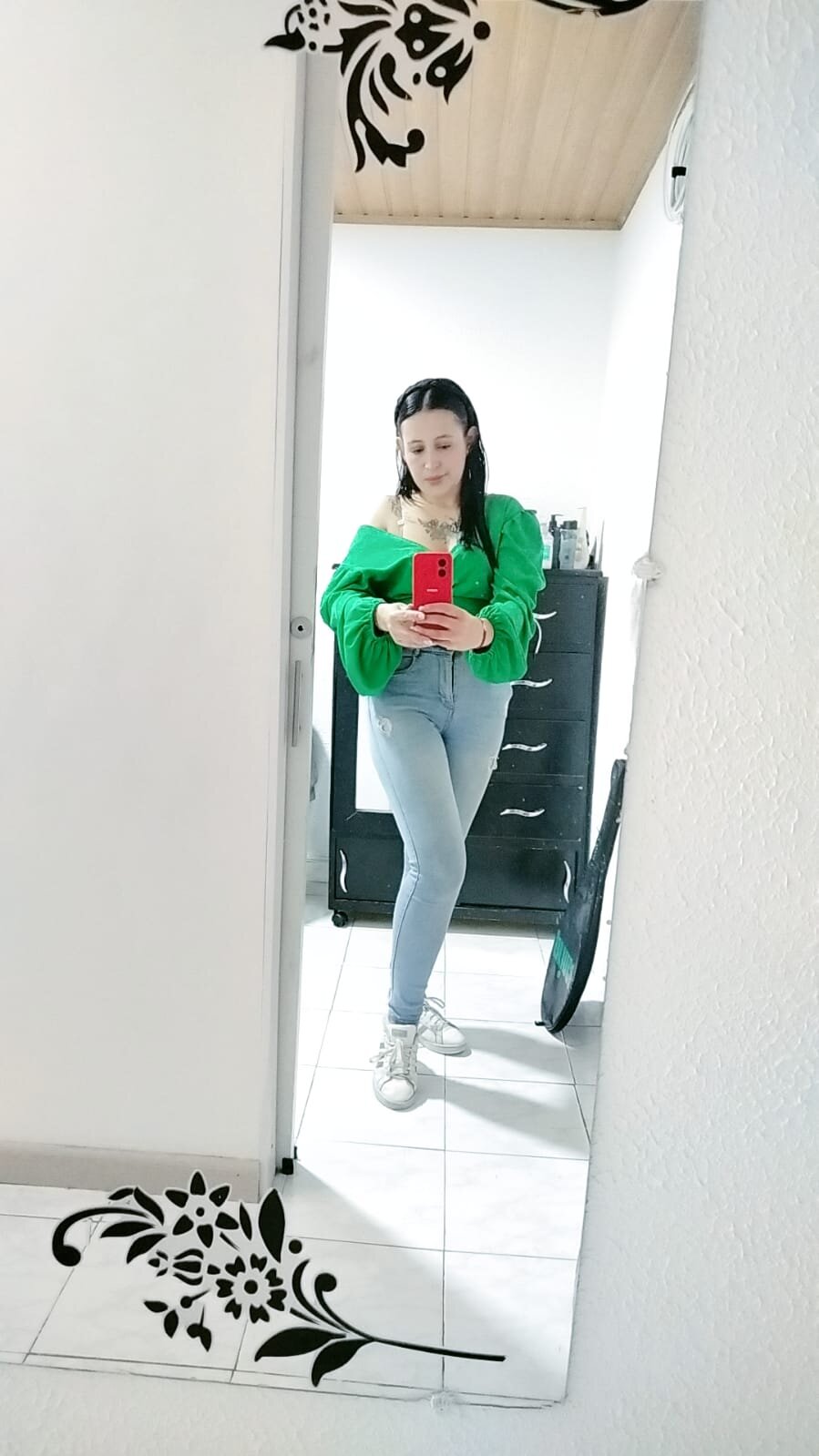 Sara01__
