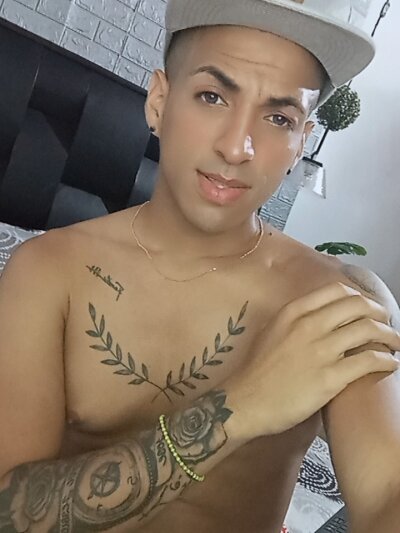 romanmillerr from stripchat