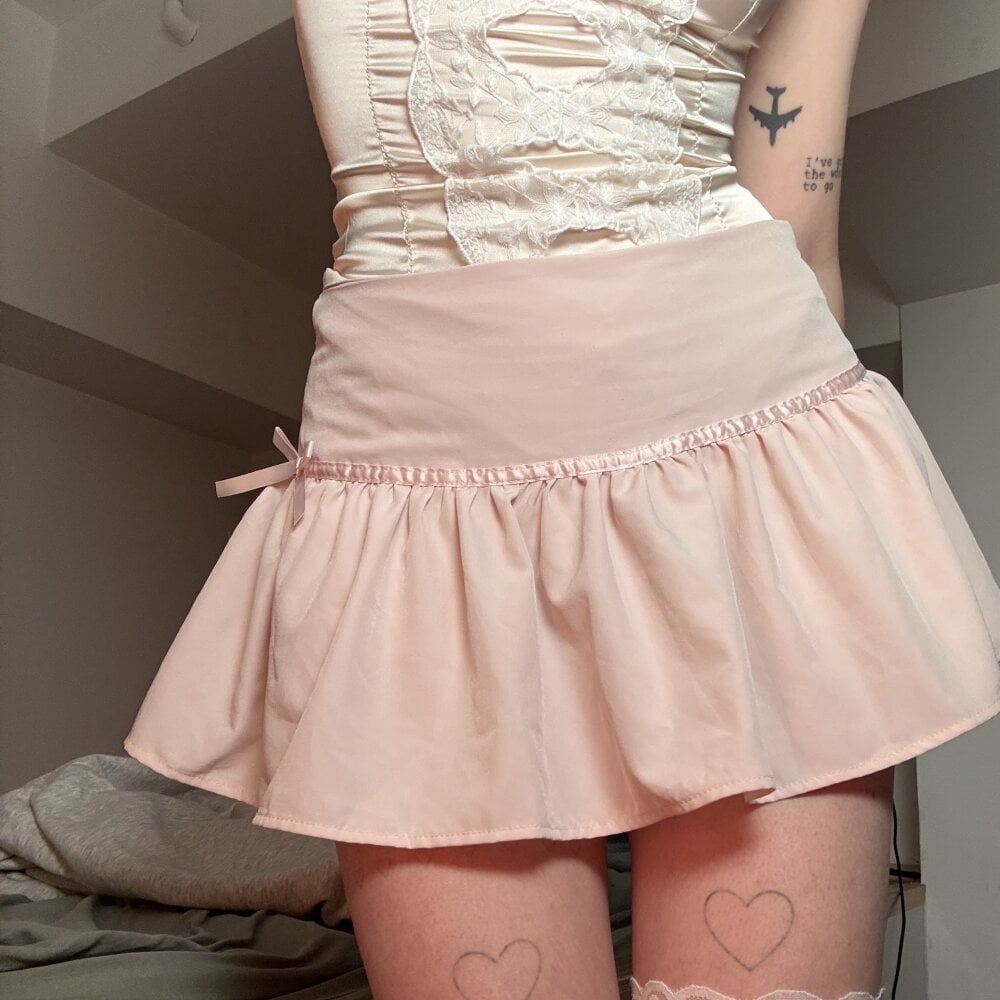 stripchat _amberlley webcam profile pic via cam-performer.com