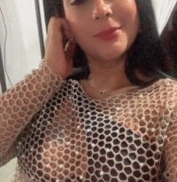 amonet_bella's Offline Chat Room