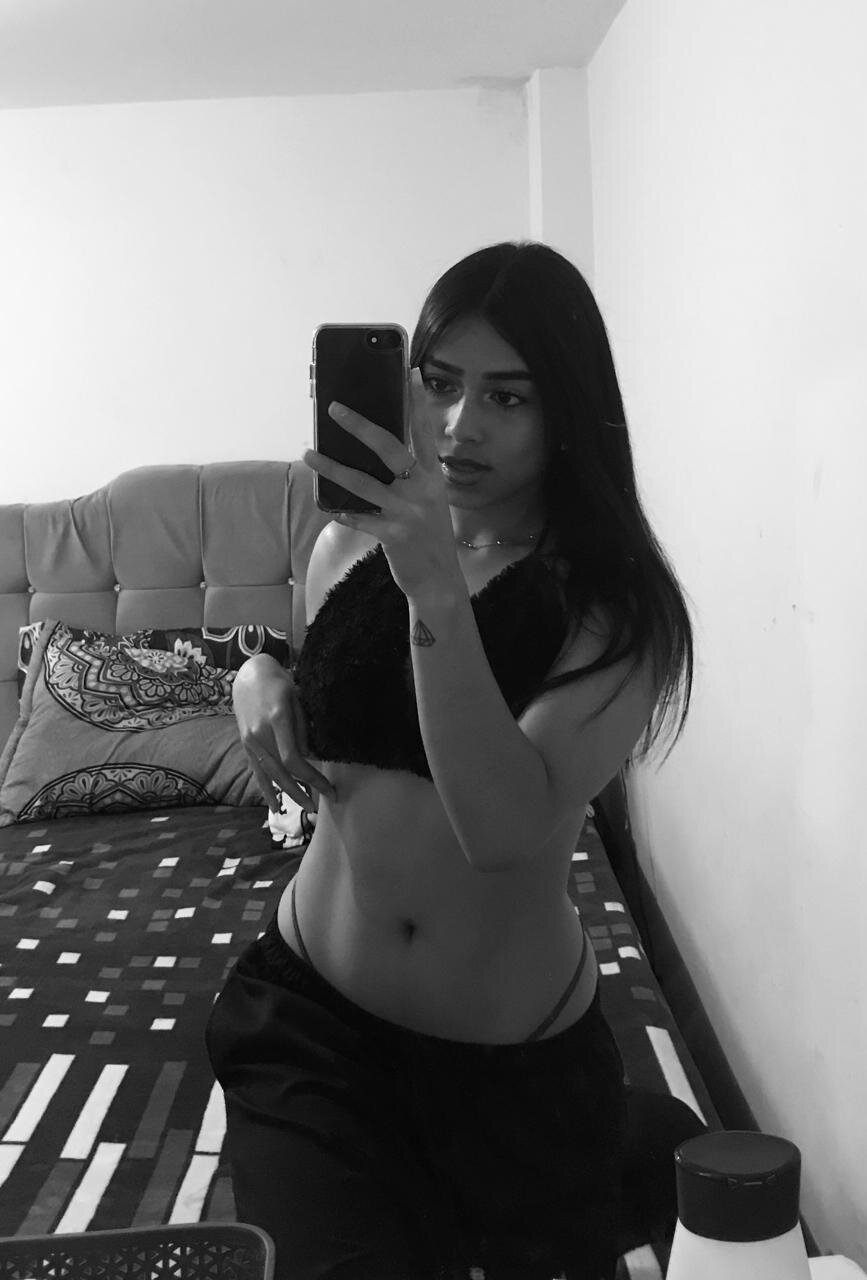 Hot_Moli