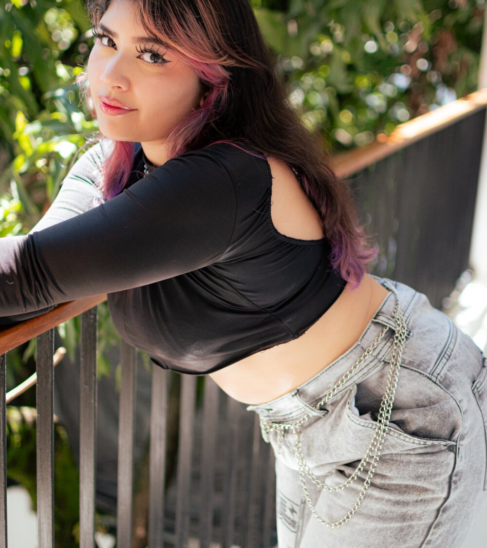 leyla_mooon's Offline XXX Chat