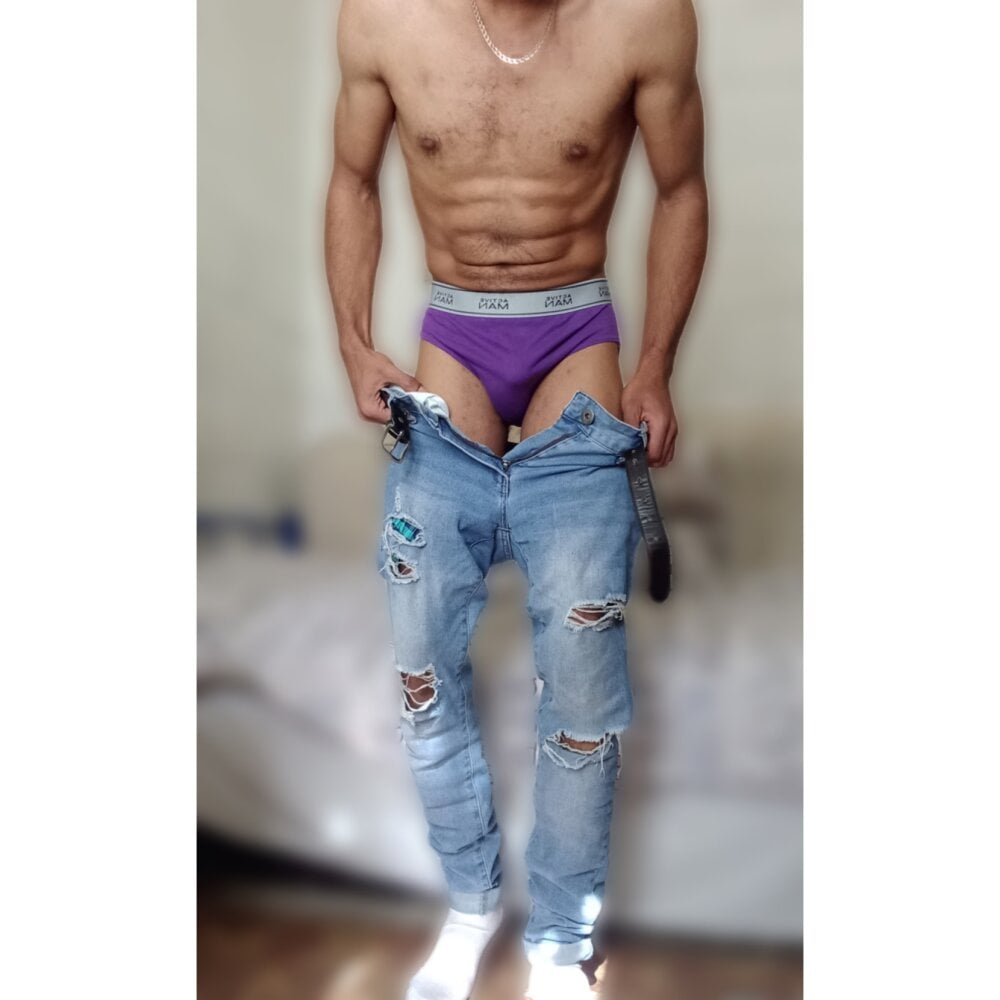 thatboydee01 from stripchat