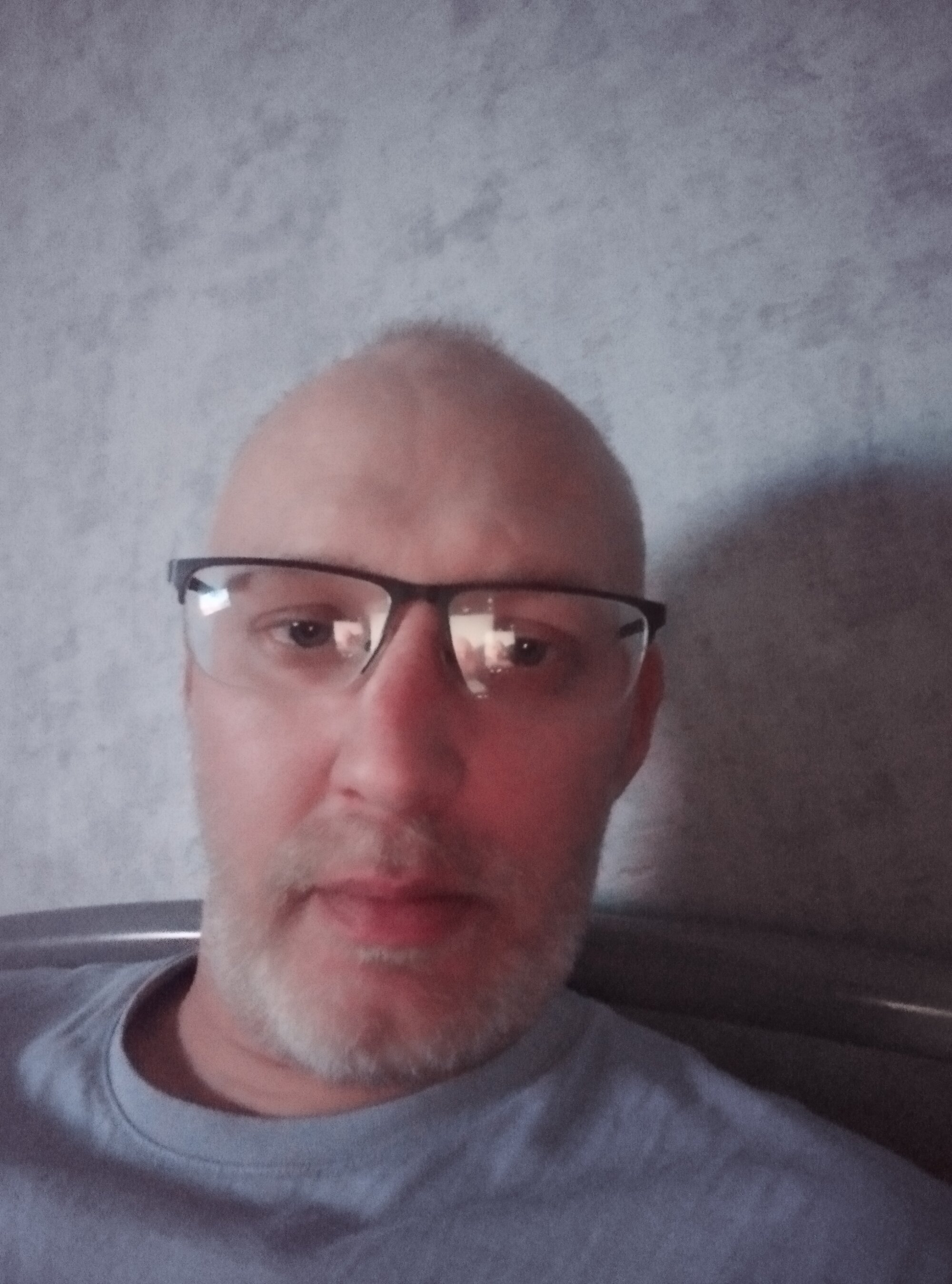 Cedric7653 live webcam