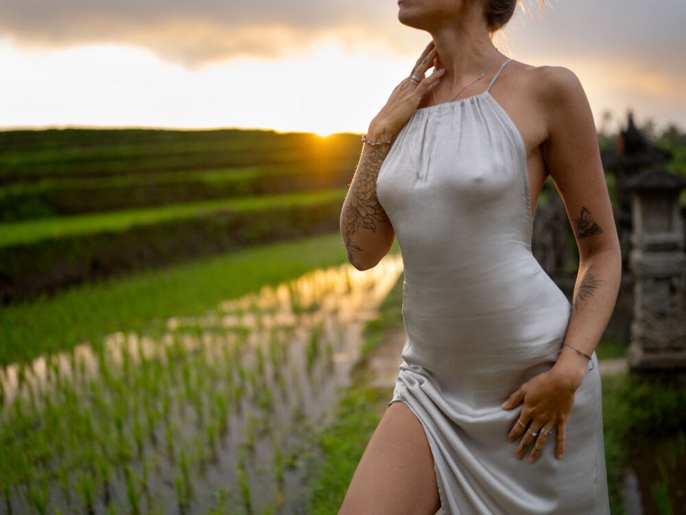 sexlivecamsites.com opheliaroxx livesex profile in caucasian cams