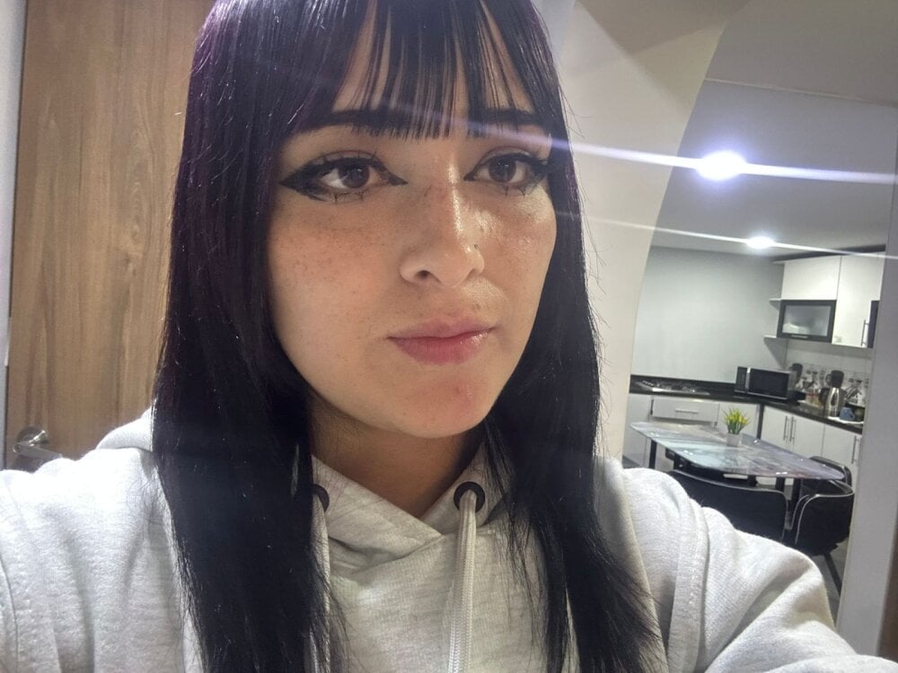 adara__carter_ from stripchat