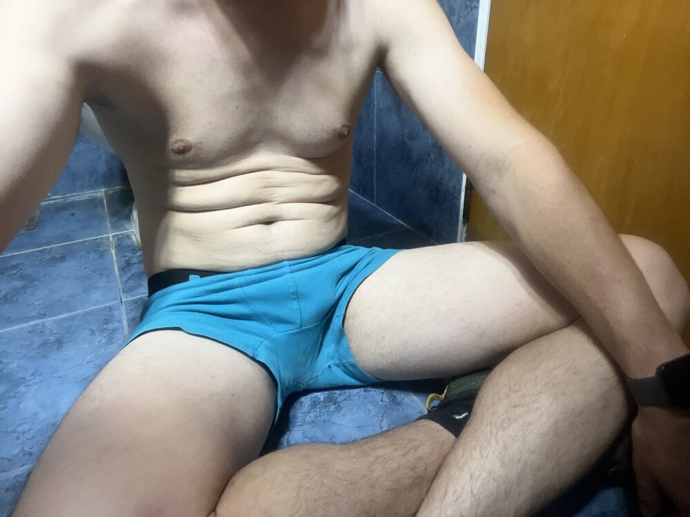 juanchisxl from stripchat
