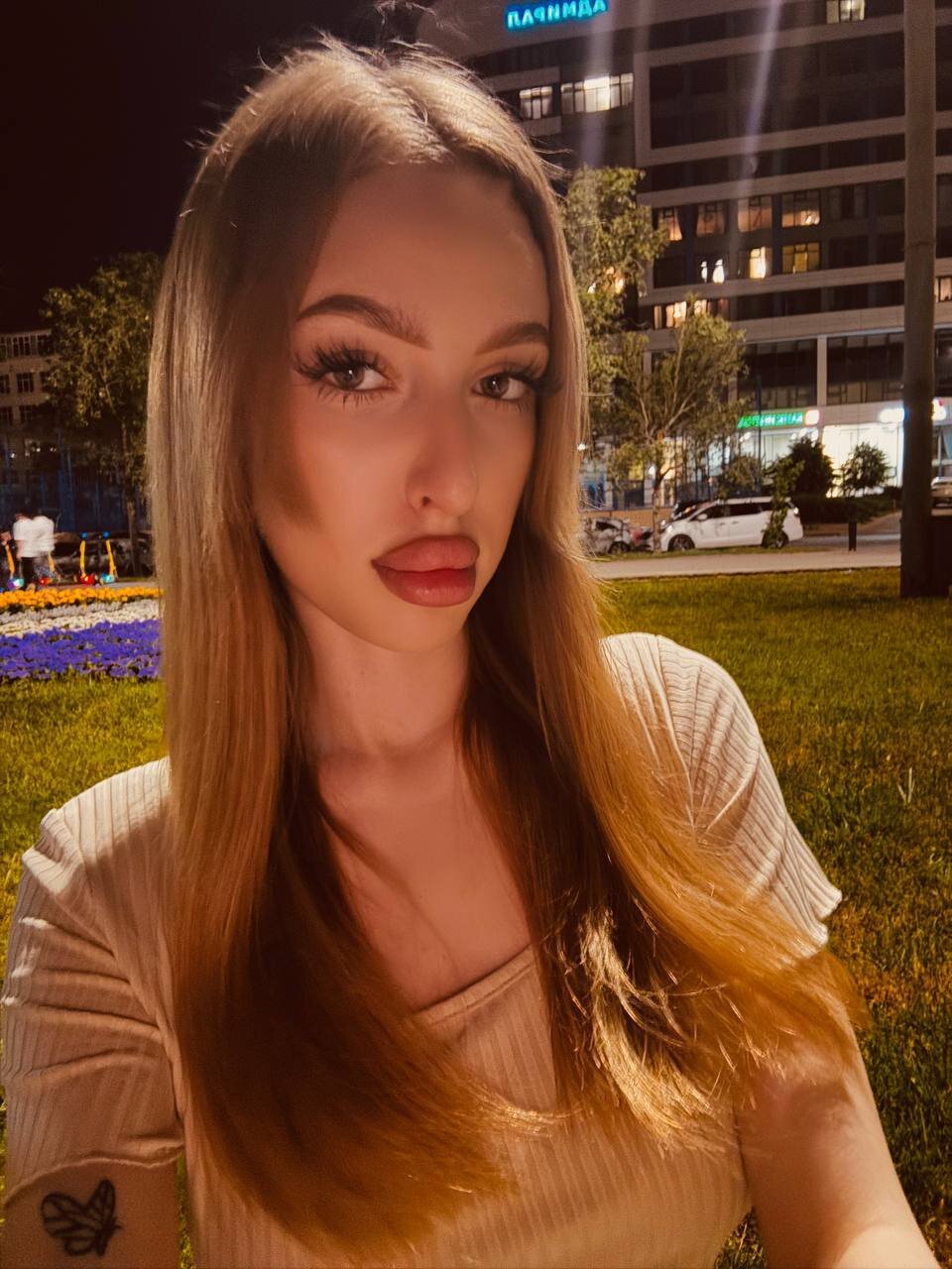 LESSIE_LEON