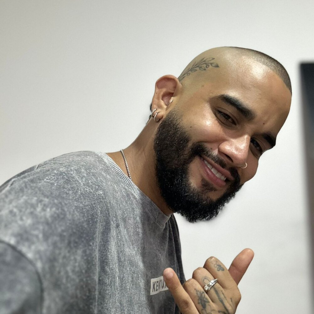 estiben_05 Profile Image