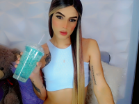 mialucia_bigcock Profile