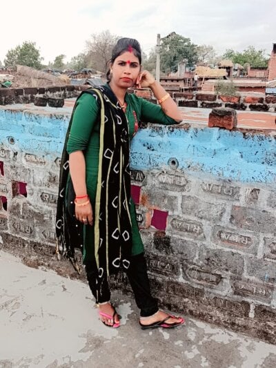 Hot_sahana - cum play