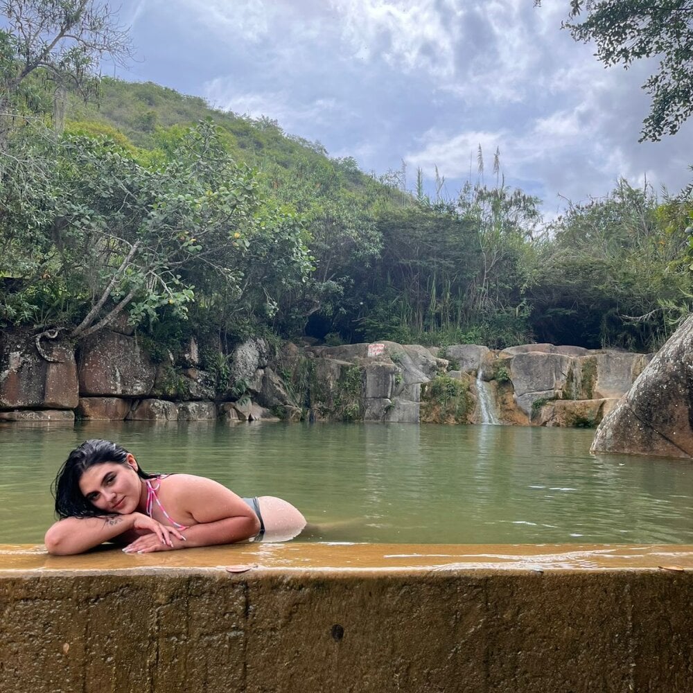 mega-camsex.com edenbright livesex profile in french cams