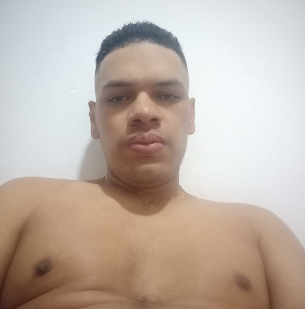 mike_1995bg's Offline XXX Chat