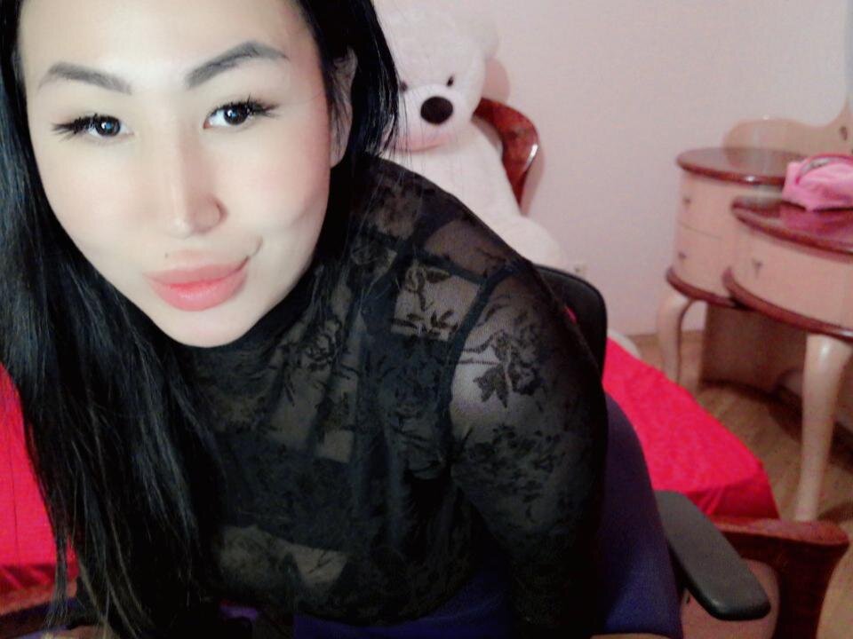 Live sex webcam photo for AsianQueens #290117143