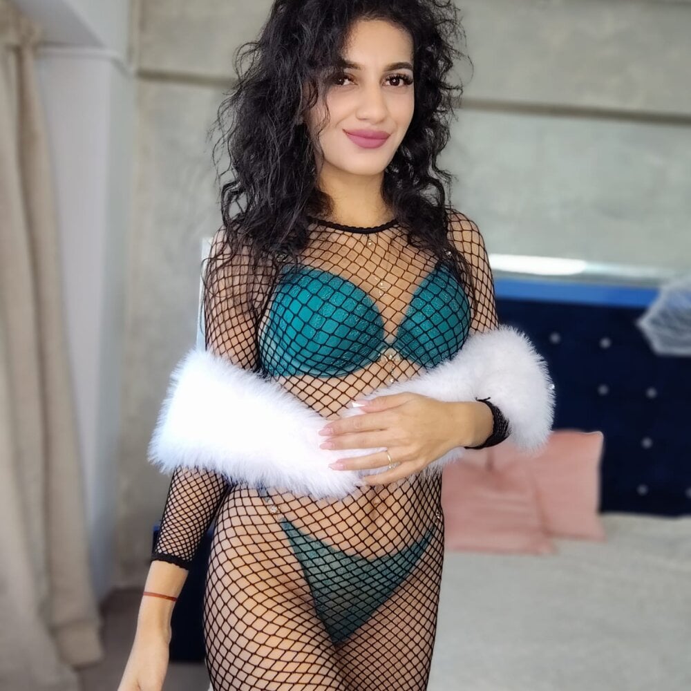 pornos.live yasminehot livesex profile in straight cams