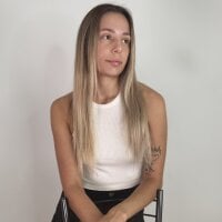 RaeannFragoso's webcam live show