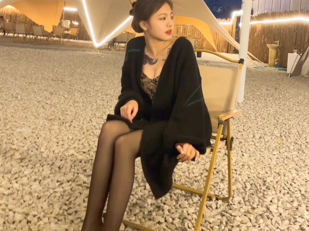 Una_YY 🐠 naked chat