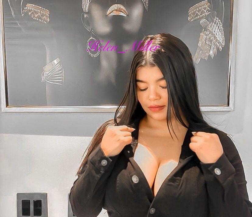 6livesex.com moonhelen livesex profile in s cams