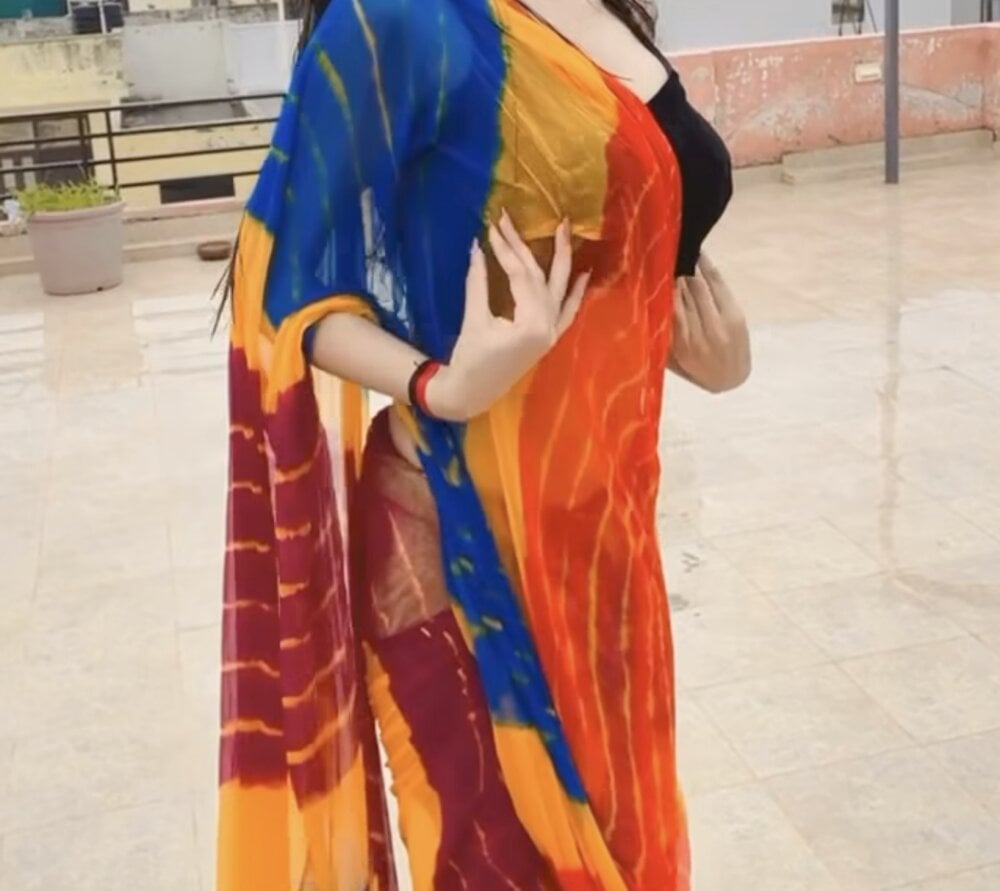 HotPoojabhabhi's Offline XXX Chat