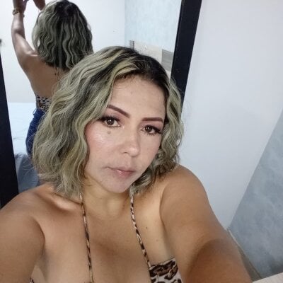 Ariana_Martins
