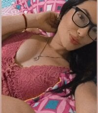 Everyhornycouple's Offline XXX Chat