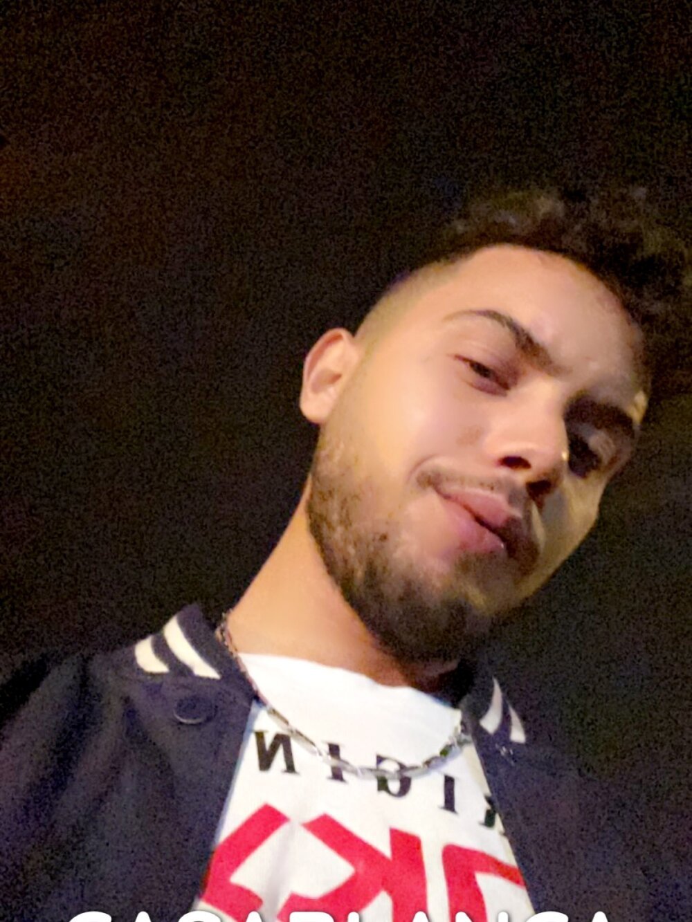 Offline XXX chat modela poupaghandi