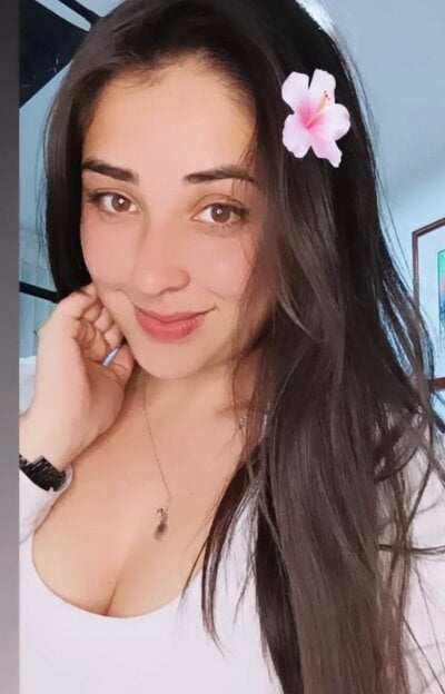 BellaPink_ - colombian