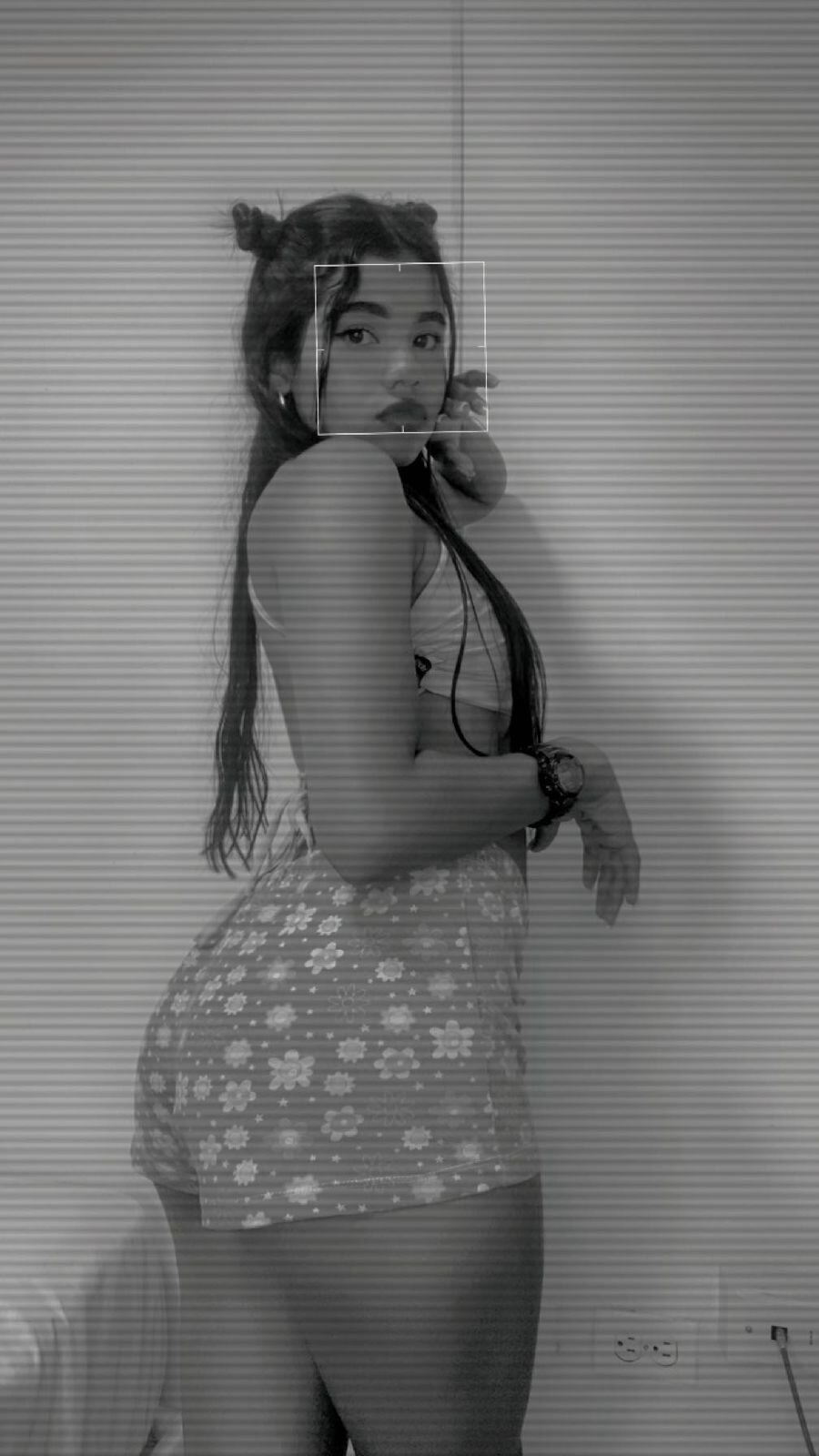 vicky_frendom1