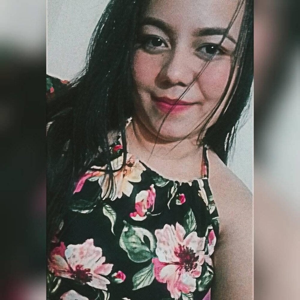 emilyjohnson01 webcam livesex profile in latino-america cams