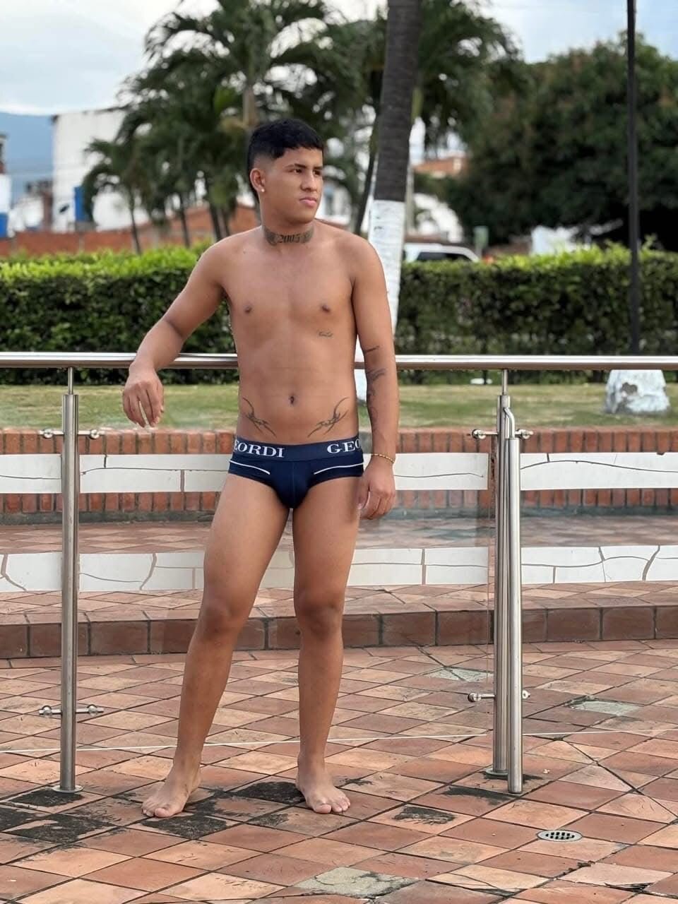Dylan_horny