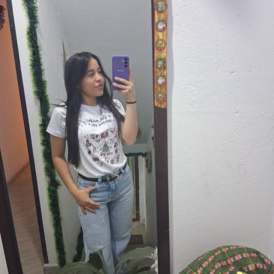 livesexr.com milkydoll4 livesex profile in small-tits cams