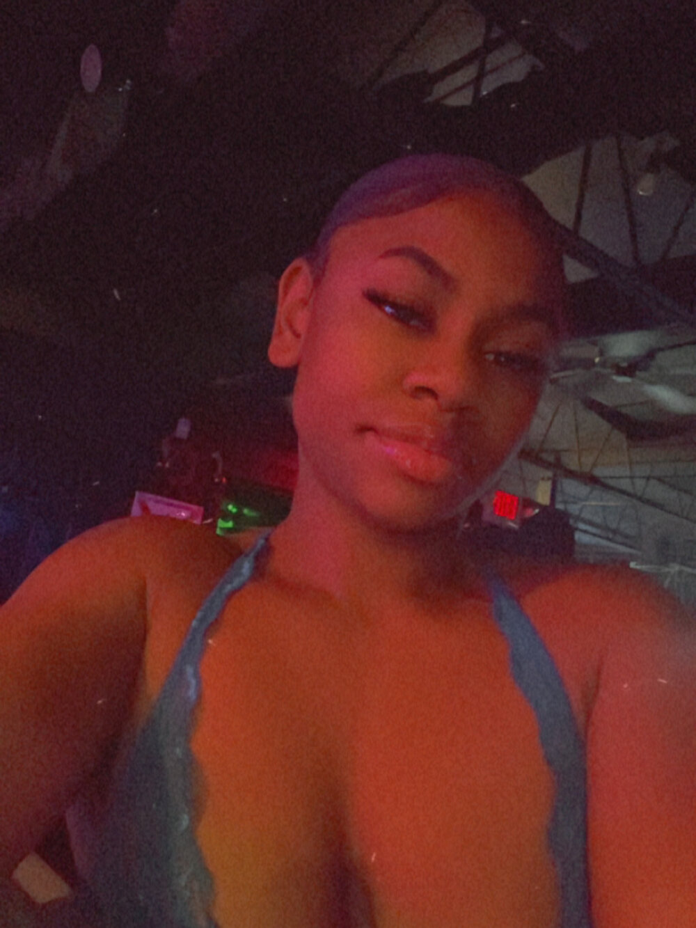 miiyagoods' Offline XXX Chat