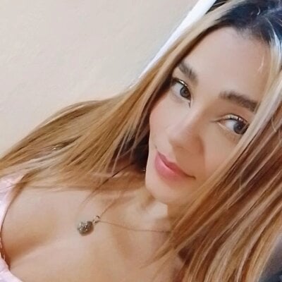 xxx chatroom Alisson Cosky