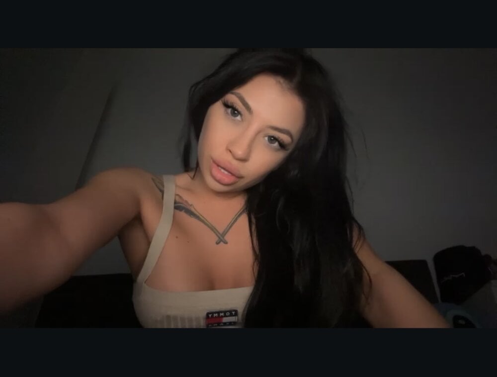 alicebunny_'s Offline XXX Chat