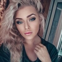 AmilyAni's Offline Chat Room