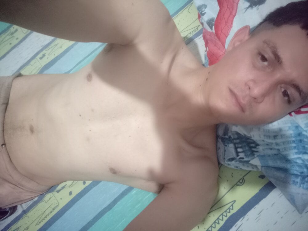 Tred322david's Offline XXX Chat