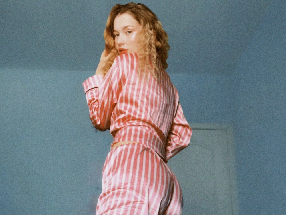 Live sex webcam photo for TracyMyers #289933698