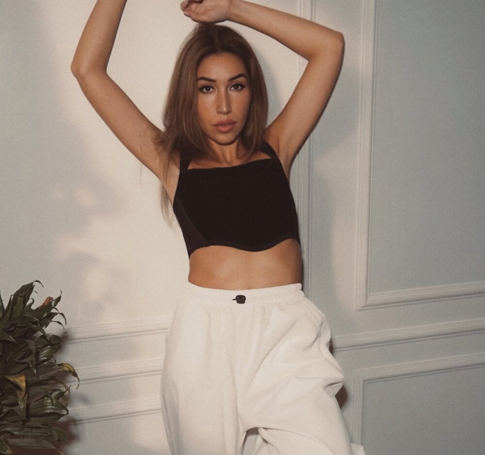 livesex.fan talivah livesex profile in best-models-in-the-world cams