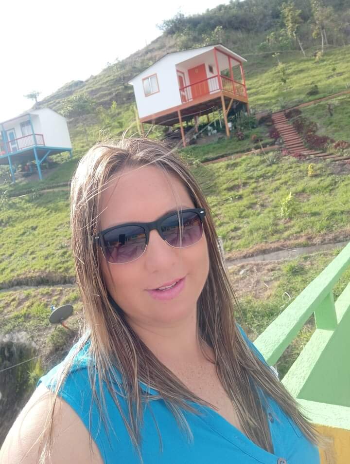 Andrea_Smith07