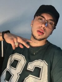 Gucci23777's webcam live show