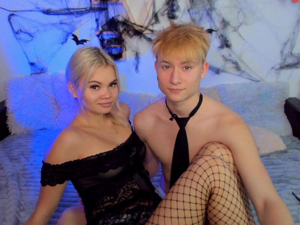 Holly_Chris 🌐 sex chat