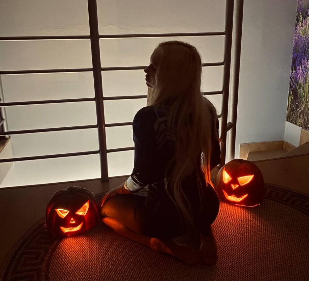 RebeccaVeb52 profile