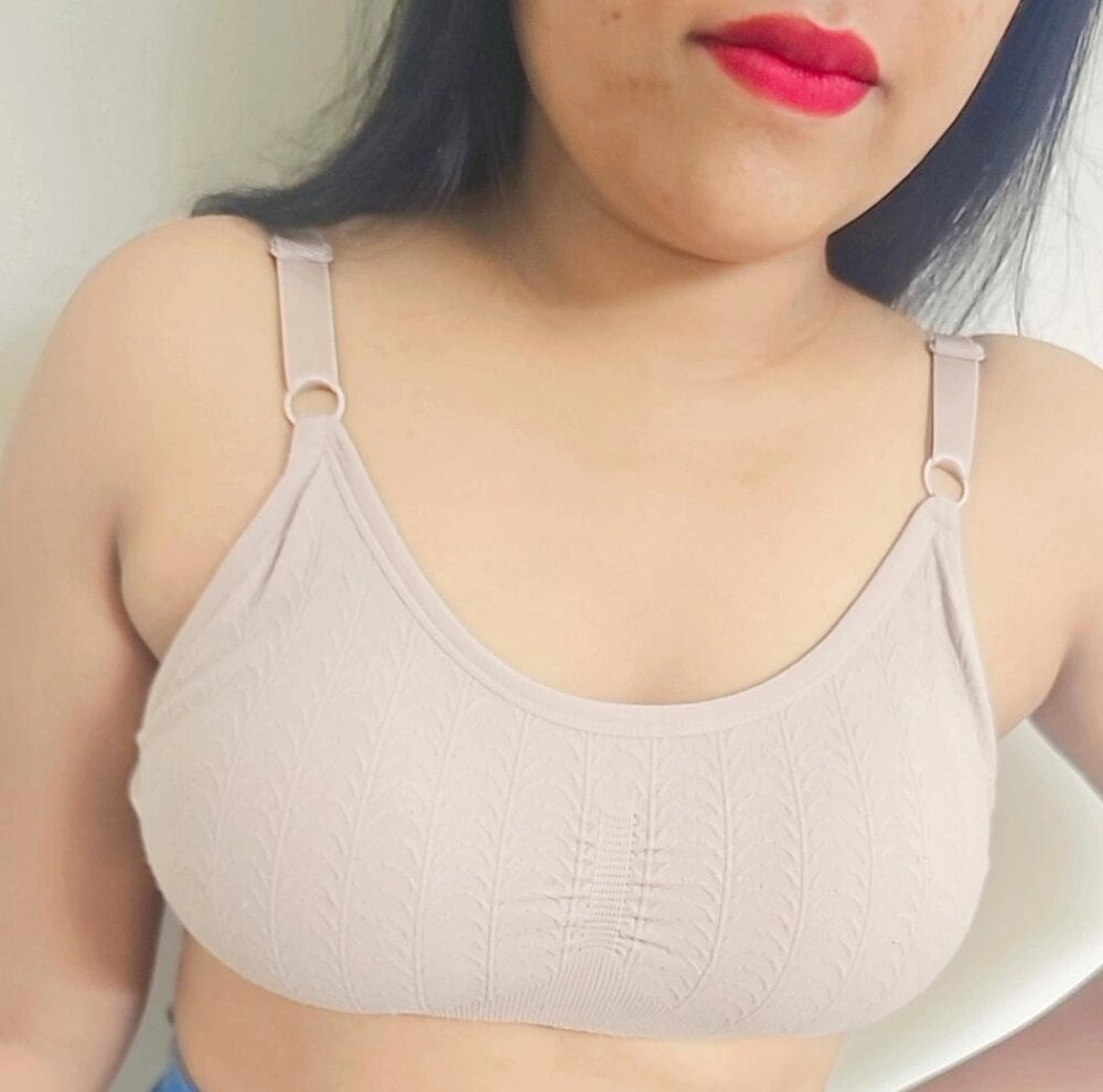 cute_anisha1 from stripchat