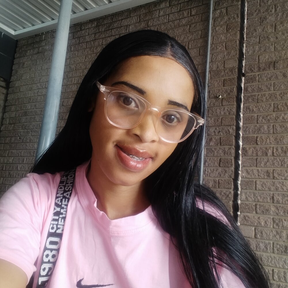 sexy_bone213's Offline XXX Chat