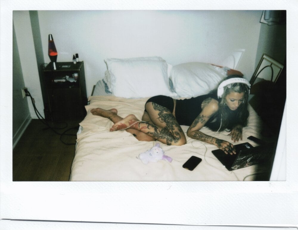 amateursex-livecam.com luxxylola livesex profile in i-am-from-your-dreams cams