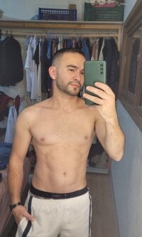 Eduardobi97's webcam live show