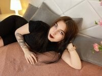 Cassie_Pratt's Offline Chat Room