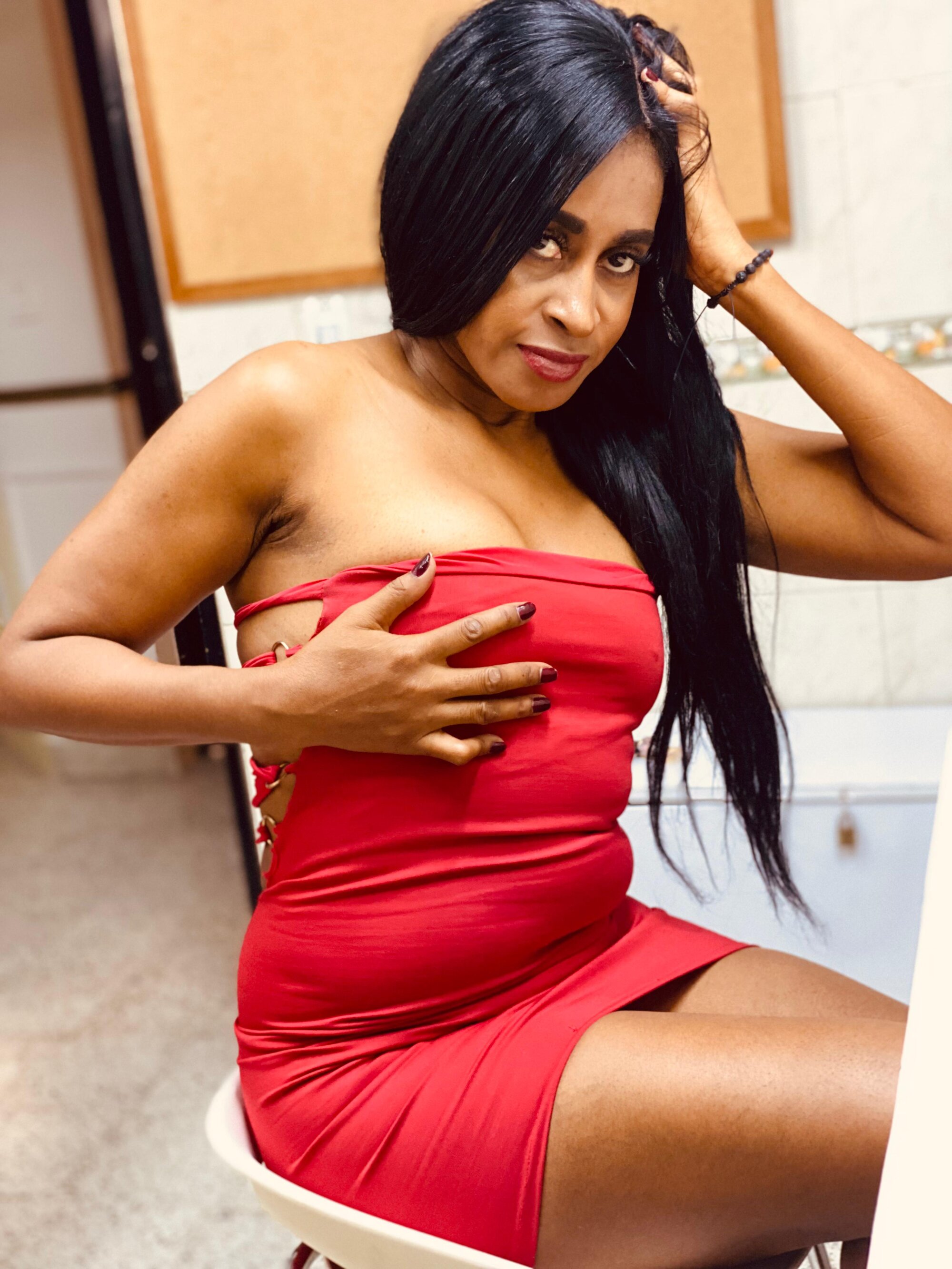 Zafira_Belrose0