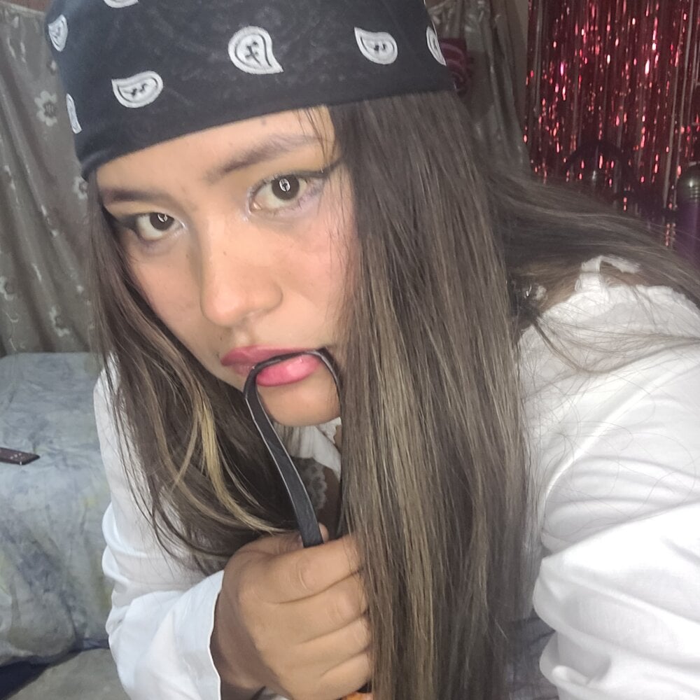 mayumibb33 from stripchat